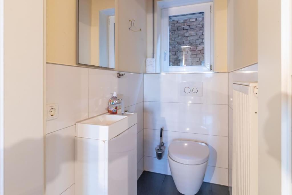 Maisonette-Wohnung Mit 5 Schlafzimmern Woerrstadt Екстер'єр фото