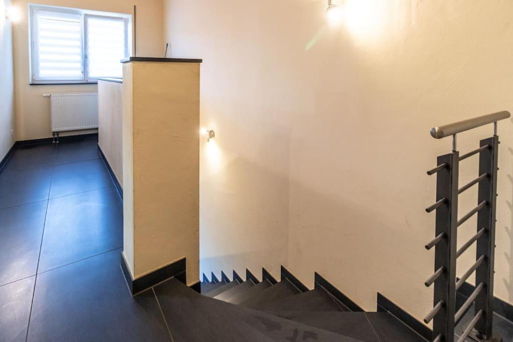 Maisonette-Wohnung Mit 5 Schlafzimmern Woerrstadt Екстер'єр фото