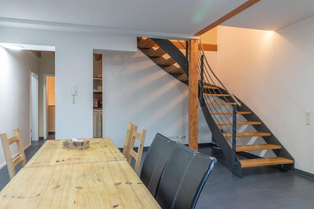 Maisonette-Wohnung Mit 5 Schlafzimmern Woerrstadt Екстер'єр фото